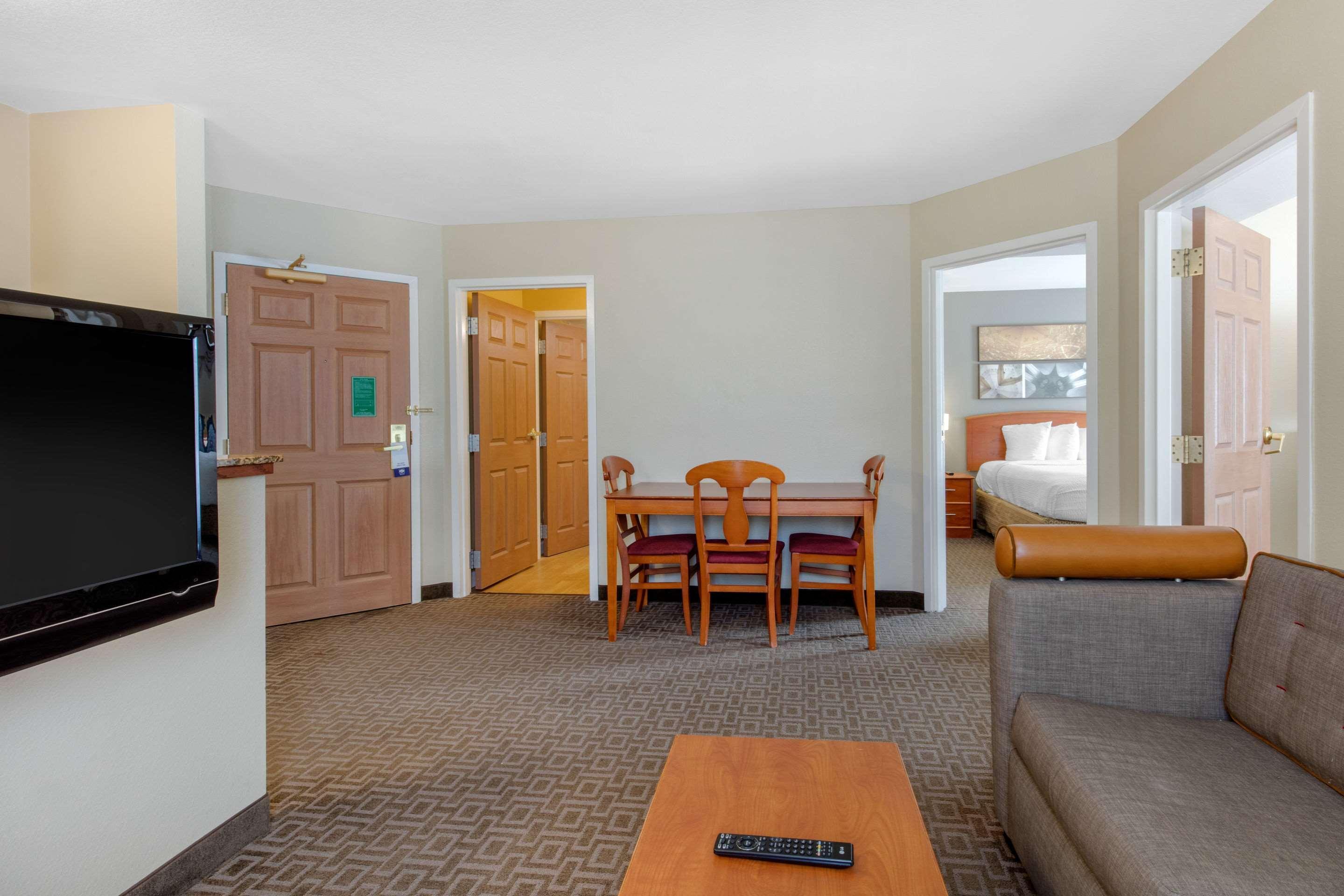 Suburban Studios Birmingham Homewood I-65 Luaran gambar